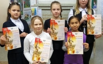 «Тебя,Сибирь,мои обнимут длани»